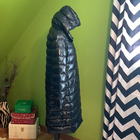 Moncler Moka Water Resistant Long Hooded Down Puffer Parka - Picture 8 of 15